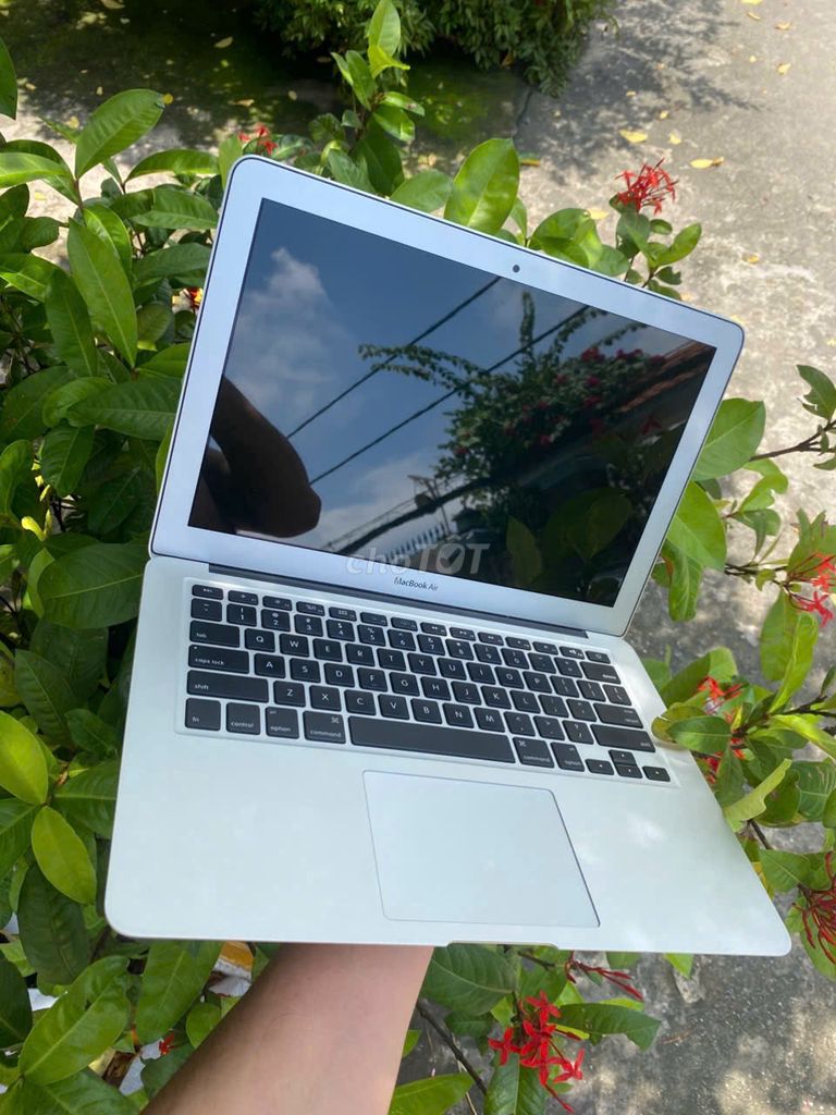 macbook air 2017 i5 8gb 128gb máy đẹp keng. Mua bán Laptop tại Quận Bình Tân Tp Hồ Chí Minh được đăng bởi LÊ VĂN LỰC hình 1
