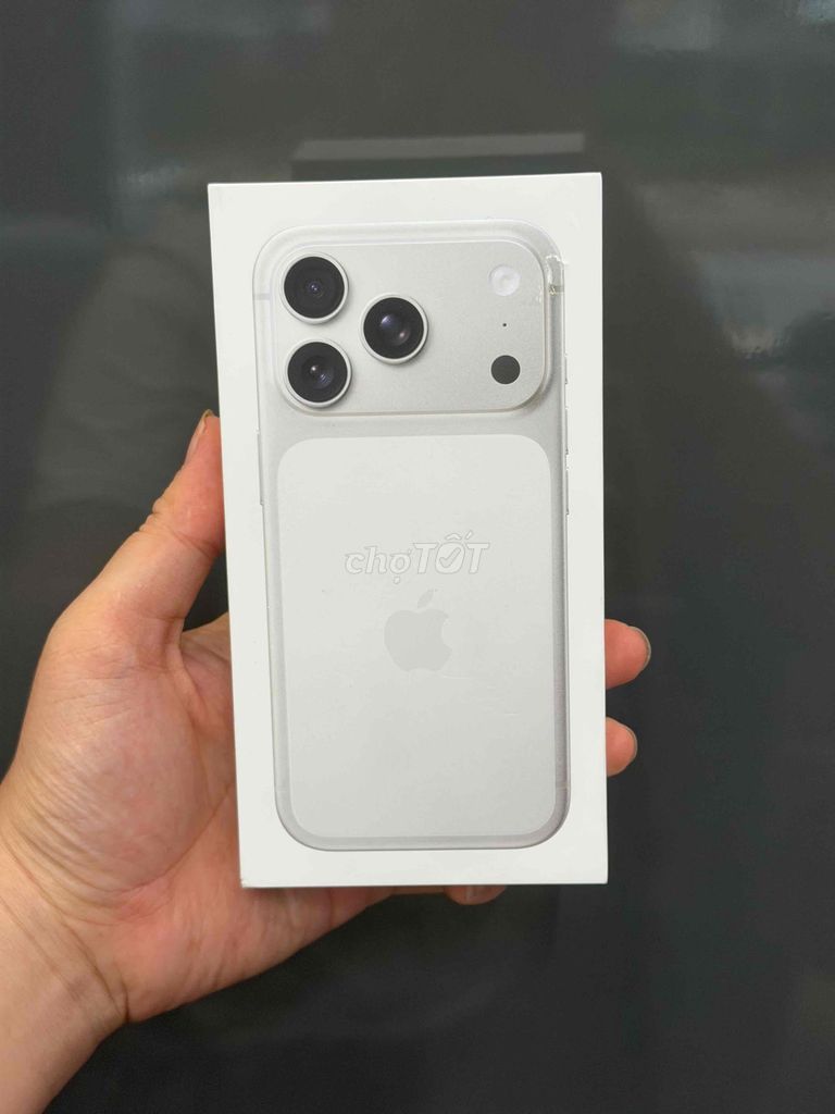 17 Pro 256GB Bạc VN new act 100% Bh 12T 9393939. Mua bán Điện thoại tại Quận Ninh Kiều Cần Thơ được đăng bởi Quý Mobile Cần thơ hình 1