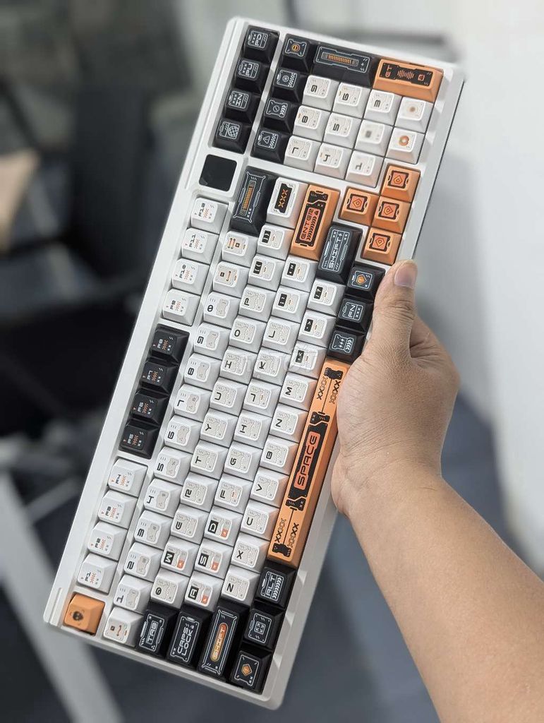 Bàn phím cơ LANGTU T98pro Silent V3. Mua bán Phụ kiện (Màn hình, Chuột...) tại Quận Hải Châu Đà Nẵng được đăng bởi Thanh hướng hình 1