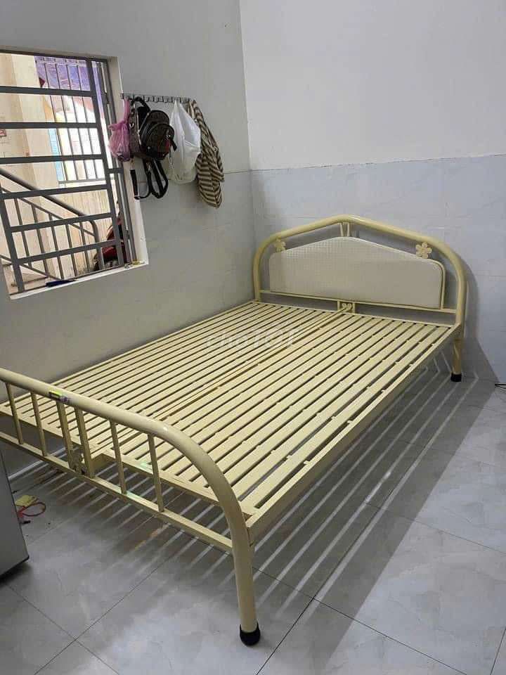 Giường sắt  Quy Phúc sale giá rẻ . Mua bán Giường, chăn ga gối nệm tại Quận Cẩm Lệ Đà Nẵng được đăng bởi Mimon shop hình 1