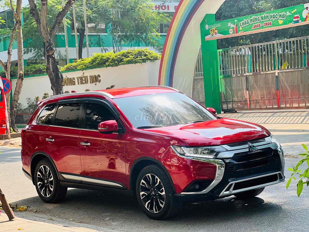 Mitsubishi Outlander 2022 2.0 CVT - 60737 km. Mua bán Ô tô tại Quận Nam Từ Liêm Hà Nội được đăng bởi Long xe lướt HN hình 3