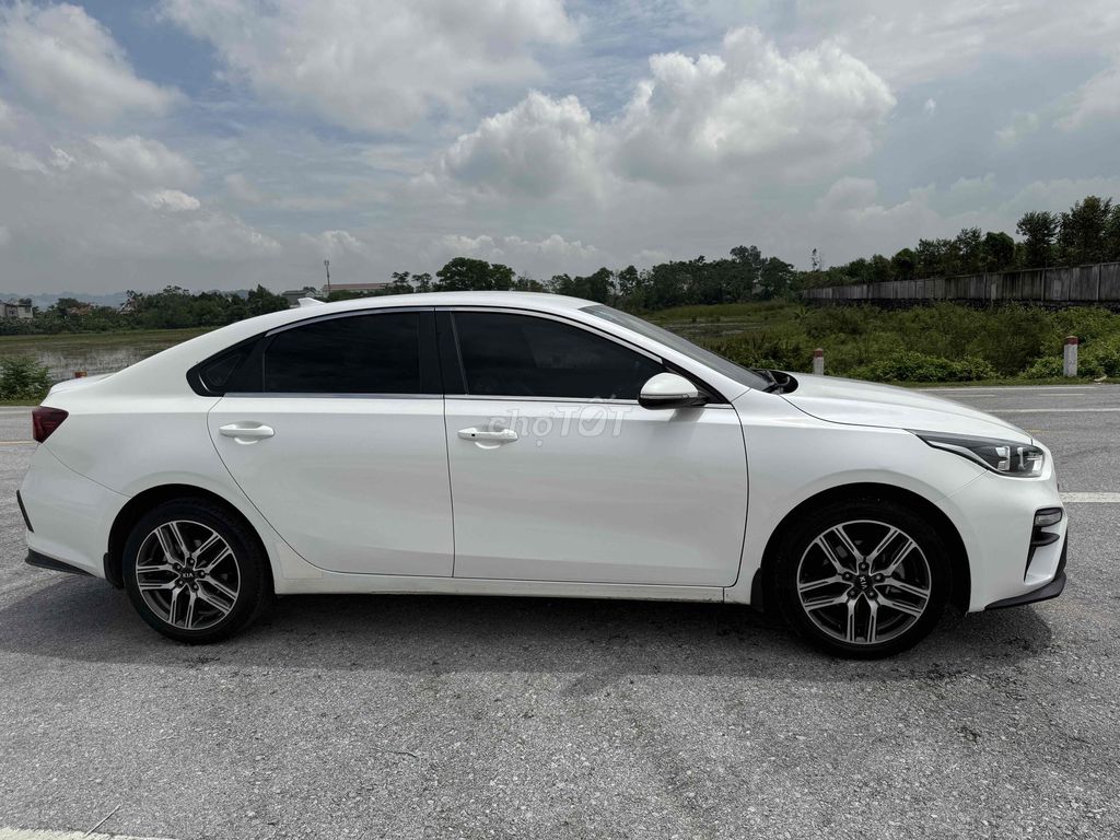 Kia Cerato 1.6 AT Deluxe 2020 ĐK 2021 một chủ. Mua bán Ô tô tại Huyện Hà Trung Thanh Hóa được đăng bởi Nguyễn đức Tuân hình 6