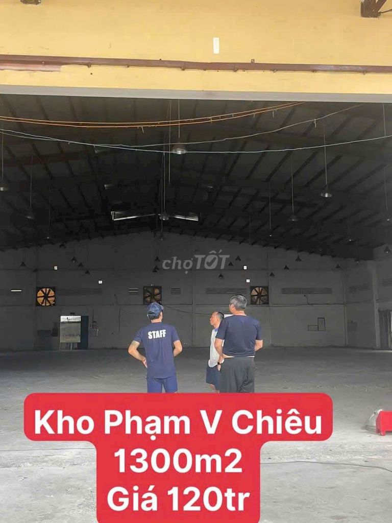 Cho thuê kho xưởng thíc hợp sân thể thao xưởng sản xuất