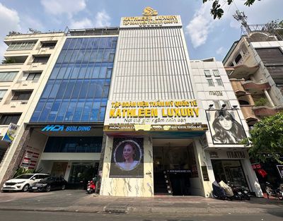 CHO THUÊ MT TRẦN NHÂN TÔN Q10 NGAY BA THÁNG HAI- 6 LẦU TM - GIÁ TỐT