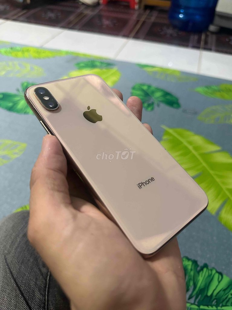 iPhone XS 64GB Vàng QT zin đẹp có gl. Mua bán Điện thoại tại Quận 12 Tp Hồ Chí Minh được đăng bởi Thành Phát hình 1