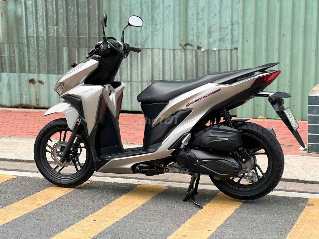 Honda Vario 150 2021 Bạc đen 15.000km. Mua bán Xe máy tại Quận 11 Tp Hồ Chí Minh được đăng bởi Hưng Từ hình 8