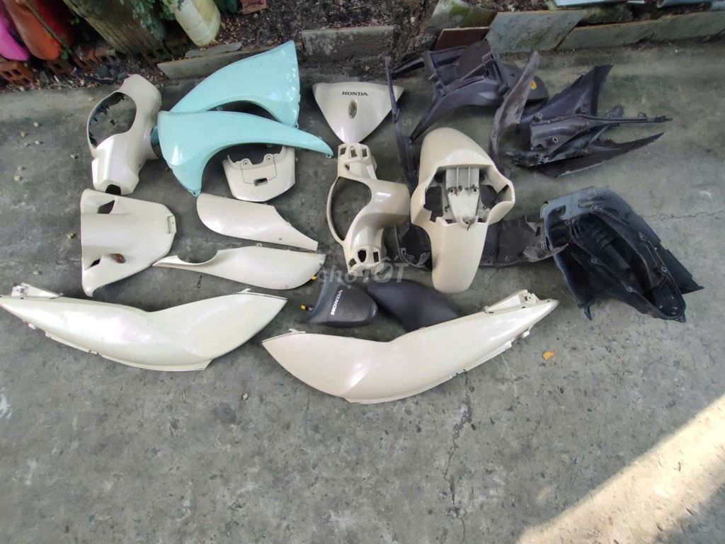 PHÔI ÁO HONDA SH MODE. Mua bán Phụ tùng xe tại Quận Bình Thuỷ Cần Thơ được đăng bởi Lê Hoàng hình 5