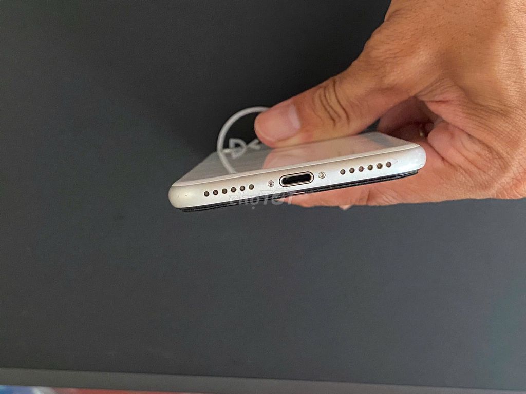 Apple iPhone SE 2020 64GB Trắng. Mua bán Điện thoại tại Huyện Cần Đước Long An được đăng bởi Phạm Phúc hình 1