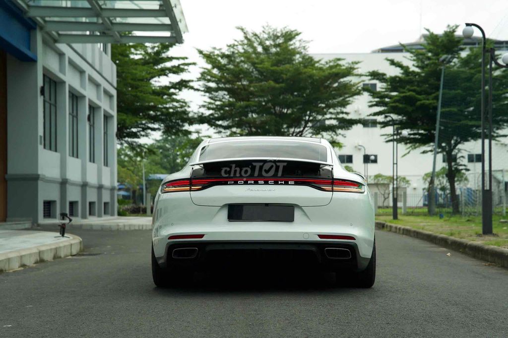 Porsche Panamera 2023 4 Executive - Bank 90%. Mua bán Ô tô tại Quận 7 Tp Hồ Chí Minh được đăng bởi PHÁT ĐẠT LUXURY CAR hình 4