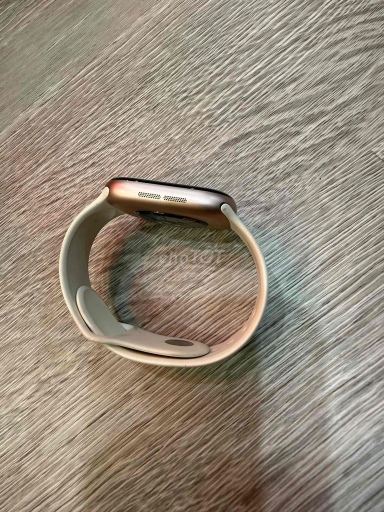 Apple Watch Series 10 Vàng 45mm. Mua bán Thiết bị đeo thông minh tại Quận 3 Tp Hồ Chí Minh được đăng bởi Khoa hình 1