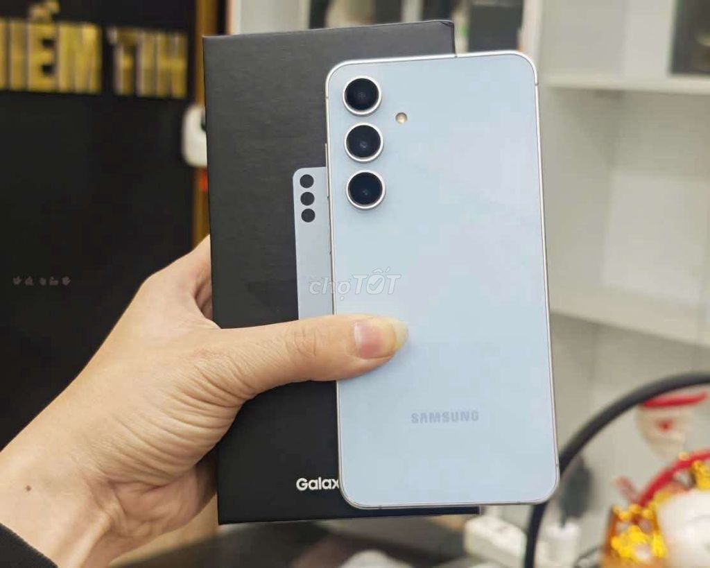 Samsung Galaxy S24 FE xanh ngọc 99% mới. Mua bán Điện thoại tại Thành phố Thủ Đức Tp Hồ Chí Minh được đăng bởi Tuấn Bo hình 1