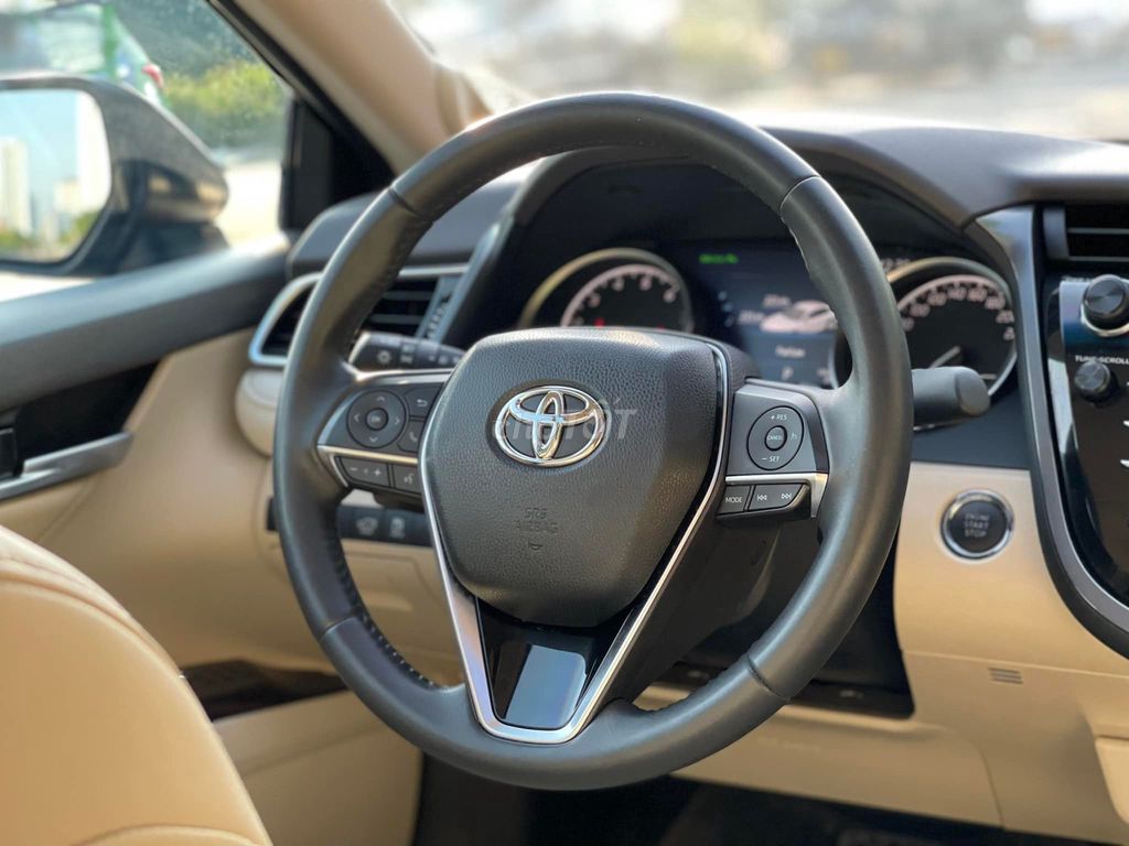 Toyota Camry 2.5q 2021 đen xe gd. Mua bán Ô tô tại Quận 12 Tp Hồ Chí Minh được đăng bởi Quang hình 6