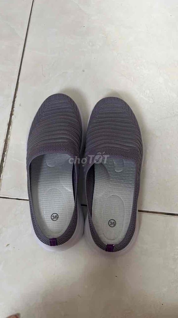 Giày lười nữ vải dệt kim size 36. Mua bán Giày dép tại Quận 11 Tp Hồ Chí Minh được đăng bởi Sharon Chu hình 1