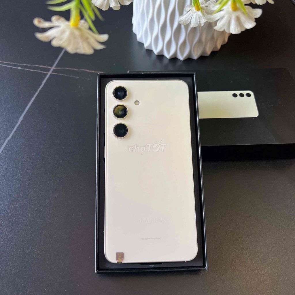 Samsung Galaxy S24 256GB Vàng 99% Like New VN/A. Mua bán Điện thoại tại Quận 8 Tp Hồ Chí Minh được đăng bởi CA REM BÁN TÁO hình 1