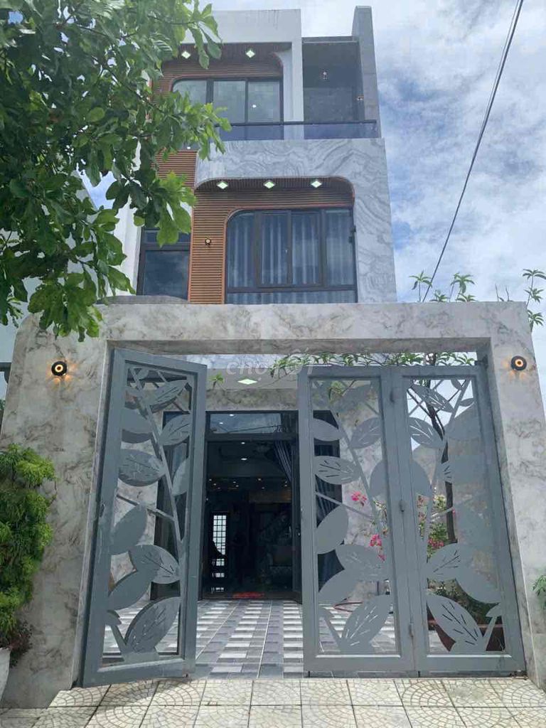 Аренда · 3 комн. · 90 м² · Quận Liên Chiểu, ул. Đường Hòa Minh 19