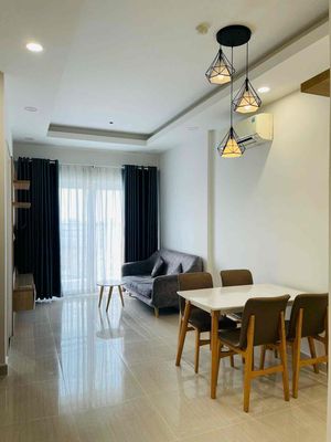Bán căn hộ 2PN 2WC tầng đẹp tặng hết nội thất giá 3,6 tỷ có hổ trợ vay