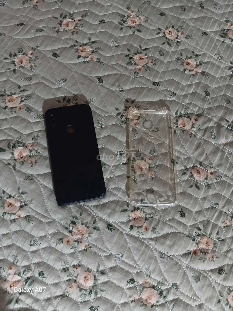 Hai ốp lưng Redmi Note 7. Mua bán Phụ kiện (Màn hình, Chuột...) tại Thành phố Hải Dương Hải Dương được đăng bởi Dat Tuan Mobile hình 1