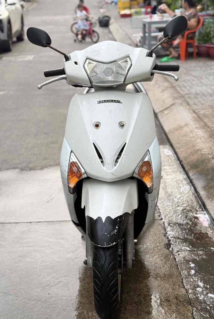 Honda Lead, белый, скутер