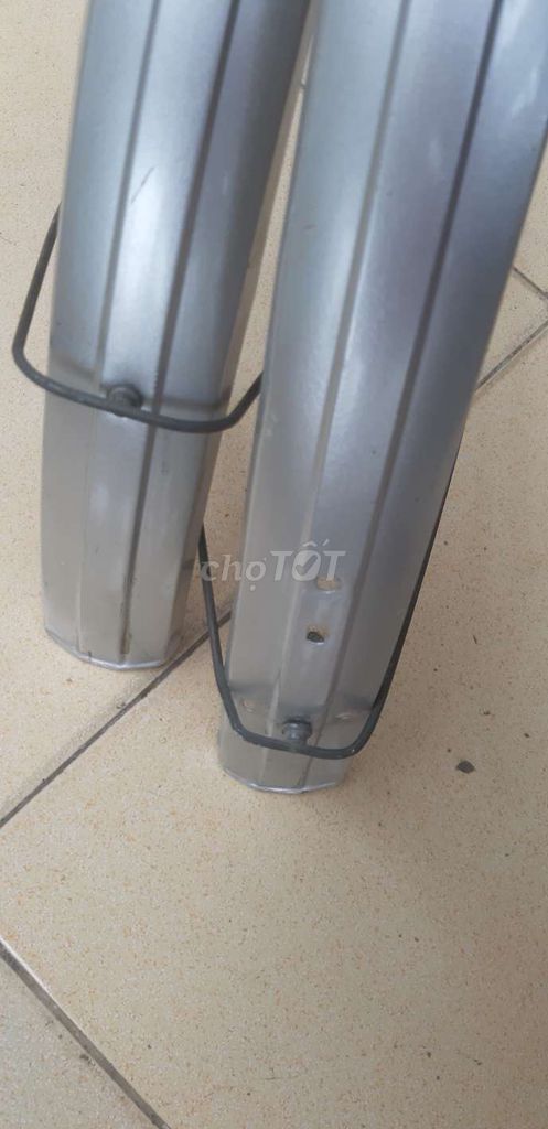 Chắn bùn xe đạp Favorit 650 Bạc. Mua bán Phụ tùng xe tại Quận Lê Chân Hải Phòng được đăng bởi Lê Bình hình 3