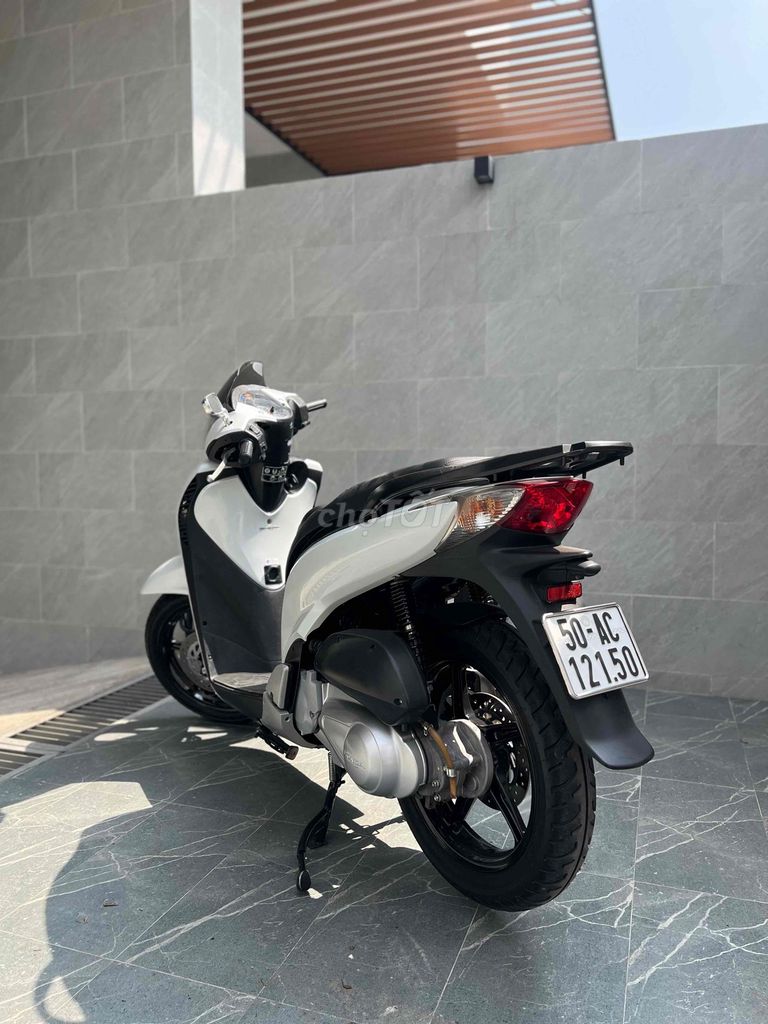 SH 150i Nhập Ý SM 110 BSTP Odo 15k.km Xe Leng Keng. Mua bán Xe máy tại Quận 7 Tp Hồ Chí Minh được đăng bởi Võ Phương  hình 4