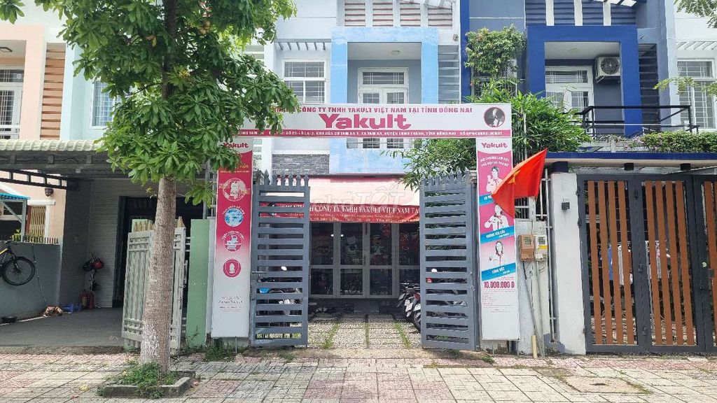 Nhận 5 chị giao sữa Yakult