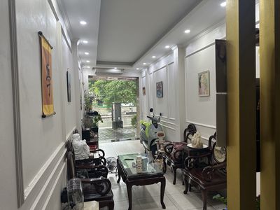 Townhouse 41 m² · 4 bed · Kim ngưu