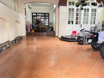 Аренда · 4 комн. · 100 м² · Quận Hải Châu, ул. Đường Hoàng Xuân Nhị