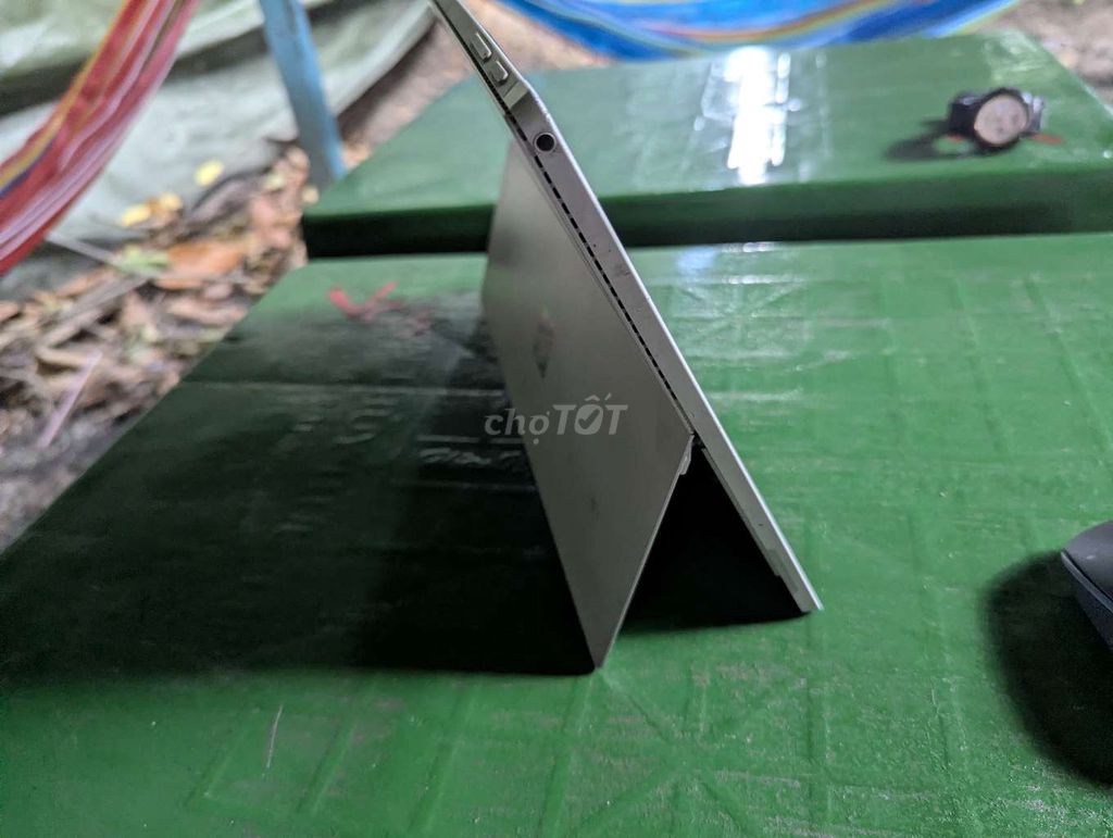 Microsoft Surface Pro 4 4GB/128GB Vỡ góc. Mua bán Máy tính bảng tại Thành phố Thủ Đức Tp Hồ Chí Minh được đăng bởi Lâm Ngọc hình 1