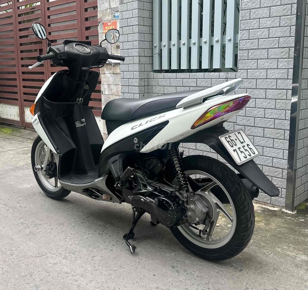 Click đẹp, máy êm thì thầm bao vọt. Mua bán Xe máy tại Quận 8 Tp Hồ Chí Minh được đăng bởi Quân  hình 1