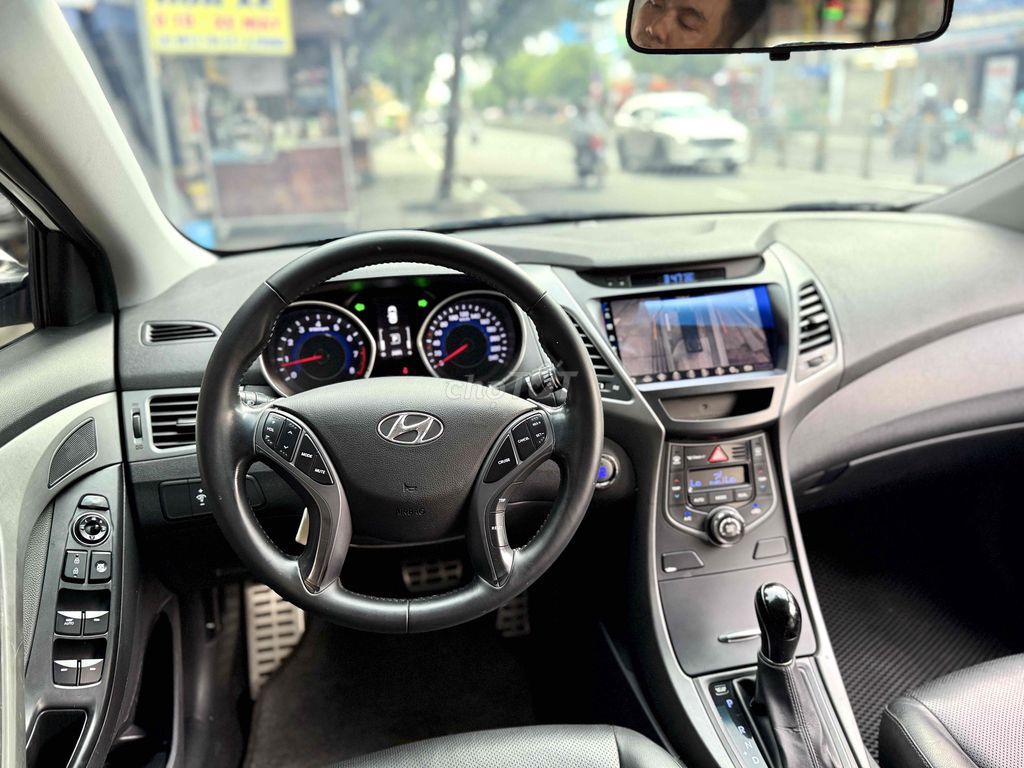 Hyundai Elantra GLS nhập 2015 1.8 AT. Mua bán Ô tô tại Quận Tân Phú Tp Hồ Chí Minh được đăng bởi Lê Băng Vinh hình 19