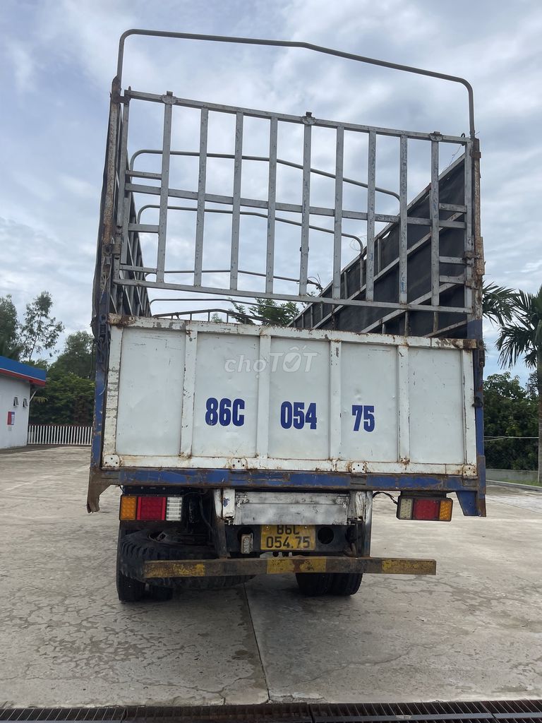 5 tấn đời 2009 lốp mới thùng dài 5.77m cao 2.7m. Mua bán Xe tải, xe ben tại Huyện Thăng Bình Quảng Nam được đăng bởi Pham phu phong hình 5