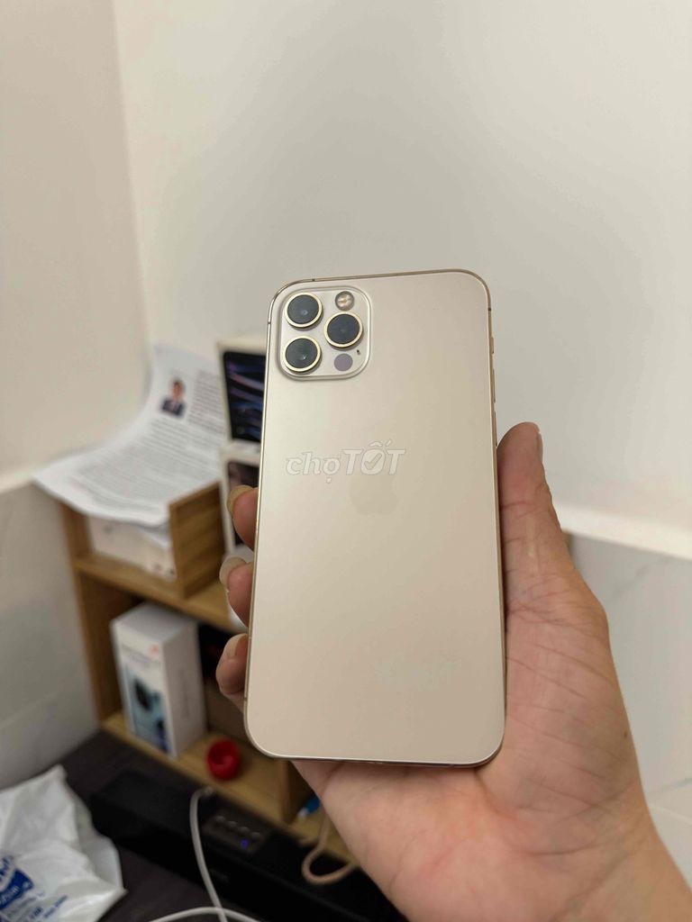 Apple iPhone 12 Pro 128GB Vàng. Mua bán Điện thoại tại Thành phố Dĩ An Bình Dương được đăng bởi Hoàng Long Apple hình 1