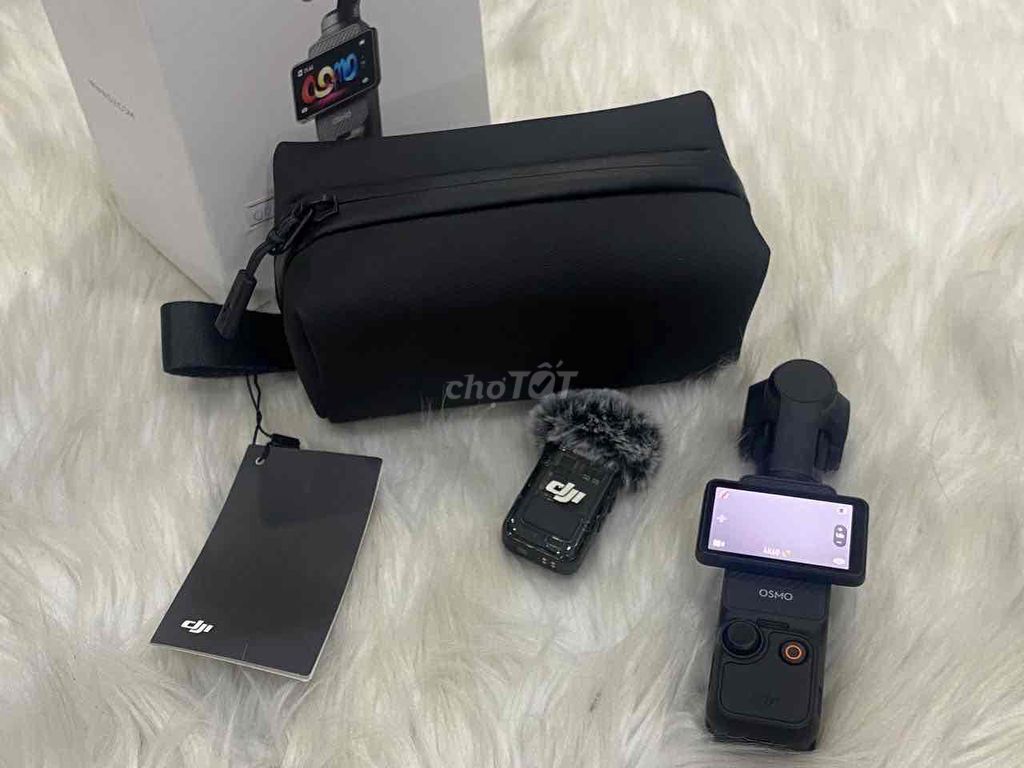 Máy quay phim DJI Pocket 3 Creator Combo Đen. Mua bán Máy ảnh, Máy quay tại Quận 5 Tp Hồ Chí Minh được đăng bởi Phan Thế Phong  hình 1