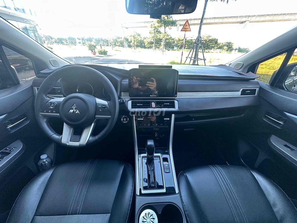 Mitsubishi Xpander 2022 Premium 1.5 AT - 120000 km. Mua bán Ô tô tại Quận Hải Châu Đà Nẵng được đăng bởi Hoàng Vũ hình 9