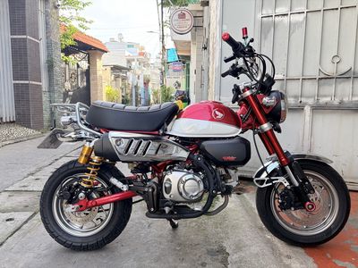 Honda Monkey đỏ 125c Thailan odo 7630km, mới 95%