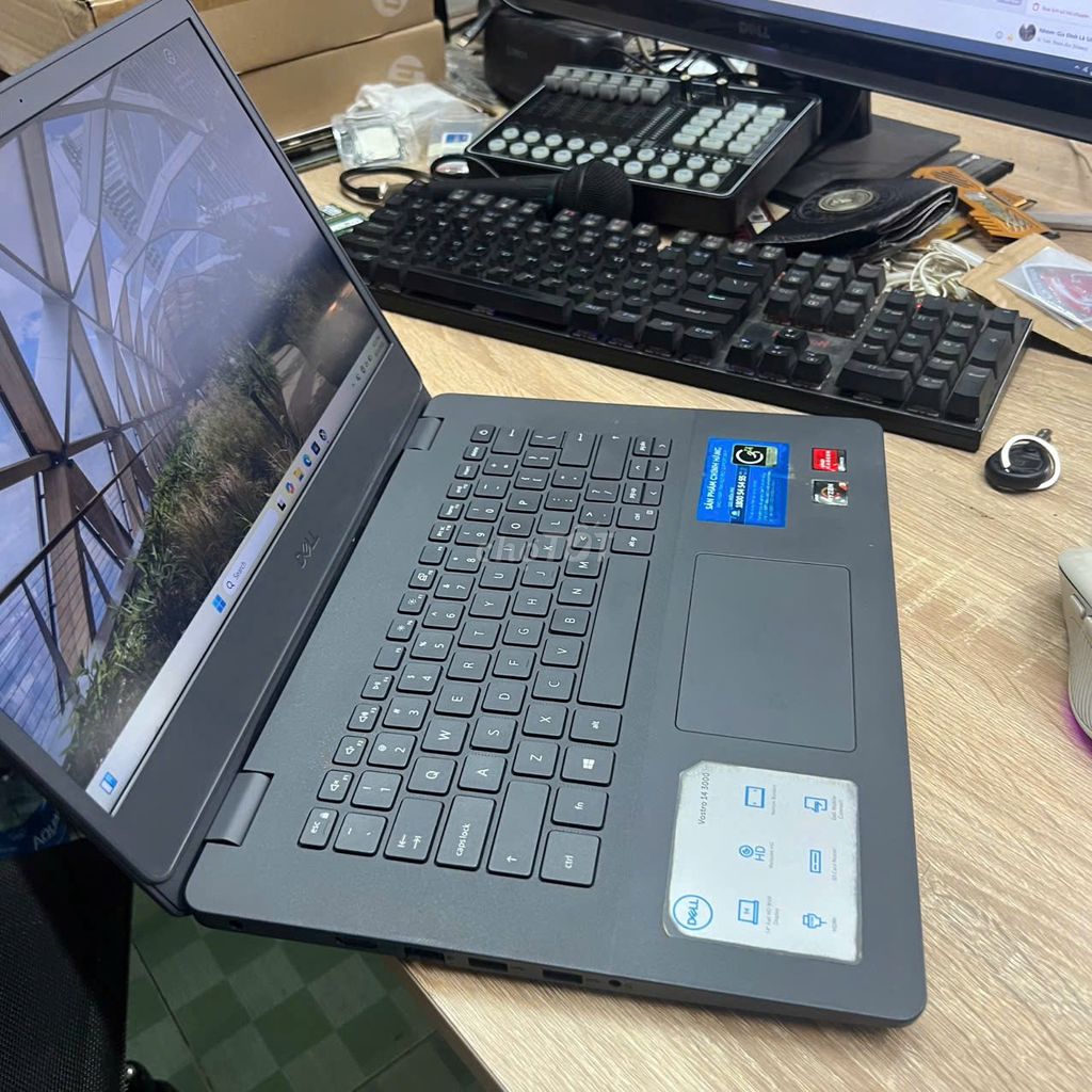 Dell Vostro 3405 R5-3250U 14 inch 8GB/11tb 14in . Mua bán Laptop tại Quận 12 Tp Hồ Chí Minh được đăng bởi VÕ PHÁP hình 1
