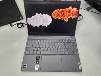 Laptop Lenovo Slim 7 Carbon i7 1260P 2K + Touch