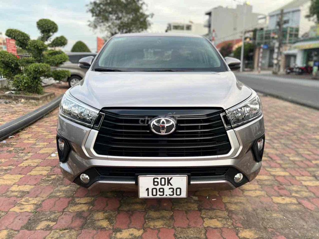 Toyota Innova 2022 E 2.0 MT - 56000 km