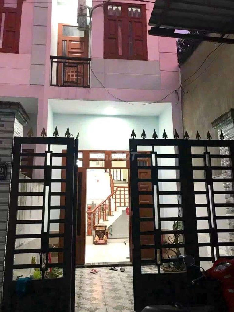 nhà lầu gần ngã tư chieu liêu giá 5 triệu