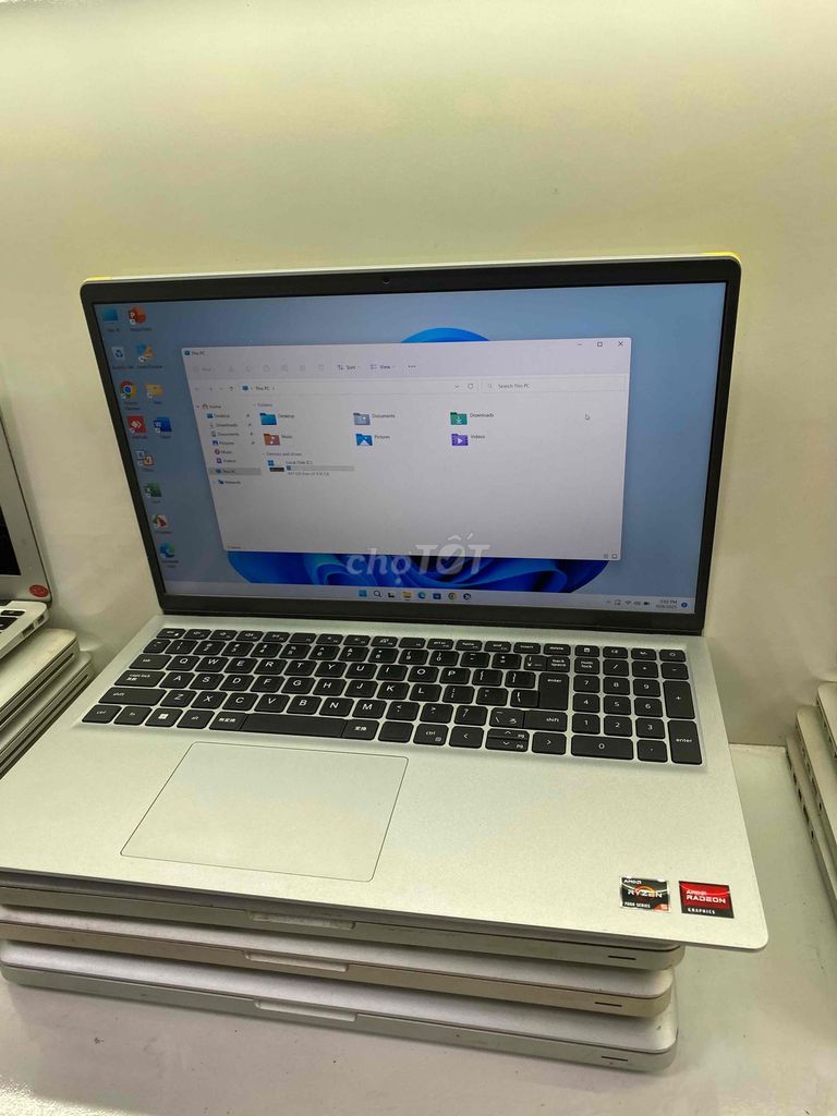 laptop dell inspiron15 3535 ryzen5 7520u ram8 512g. Mua bán Laptop tại Quận Hoàng Mai Hà Nội được đăng bởi Mac98 hình 1