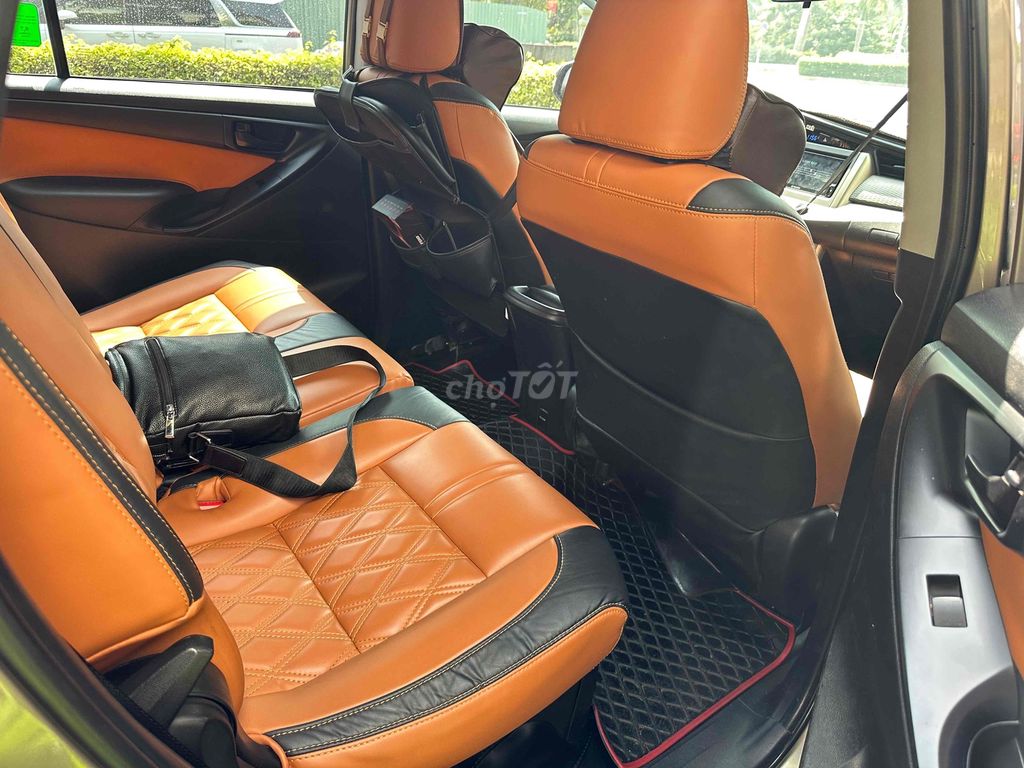 Toyota Innova E 2021 Số sàn 7c màu đồng ánh kim. Mua bán Ô tô tại Quận Bình Thạnh Tp Hồ Chí Minh được đăng bởi phuongneo hình 4