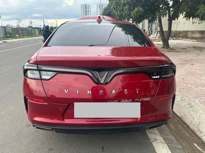 VinFast Lux A2.0 Base 2019 Đỏ