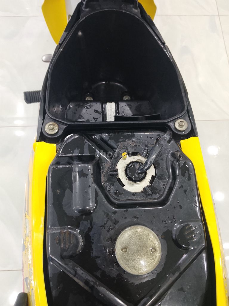 Bán xe Honda 100 đời cuối 2011. Mua bán Xe máy tại Huyện Cẩm Mỹ Đồng Nai được đăng bởi Cuong Nguyen hình 6