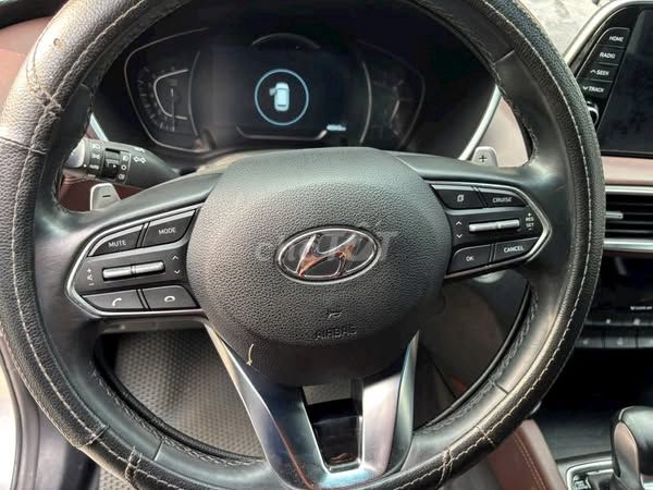 Santafe 2.4 Premium 2020. Mua bán Ô tô tại Thành phố Thuận An Bình Dương được đăng bởi Trung Phạm hình 5