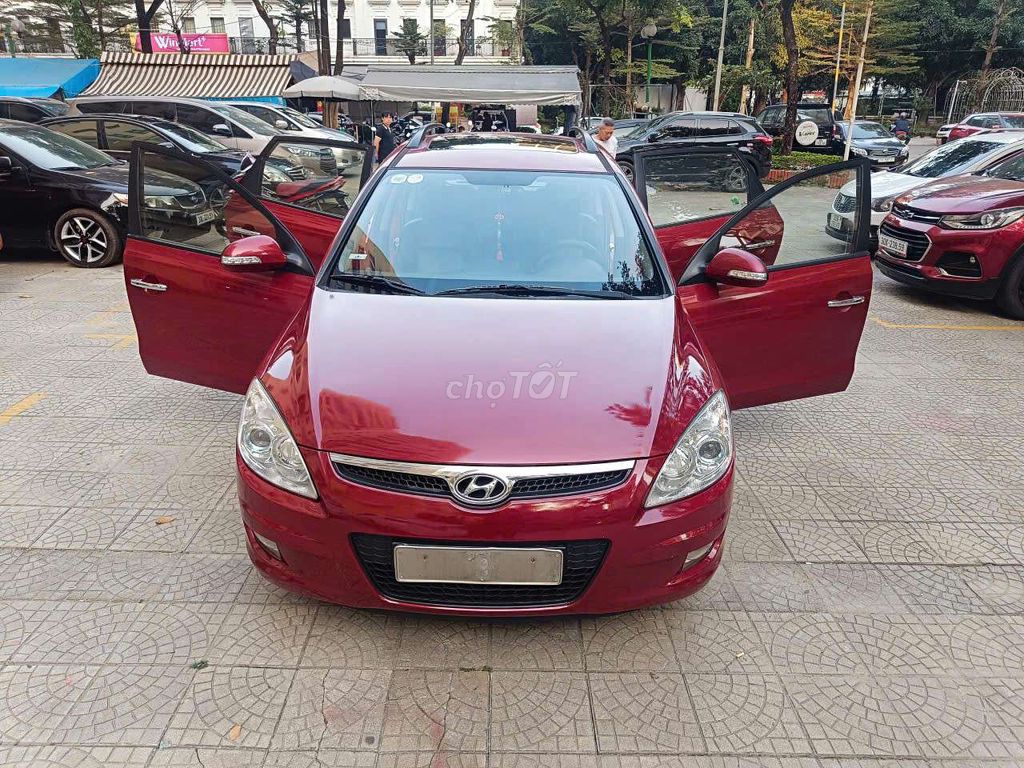 Hyundai i30cw 2009 Đỏ 160000 km. Mua bán Ô tô tại Quận Cầu Giấy Hà Nội được đăng bởi Hà Châu Tuyền hình 10