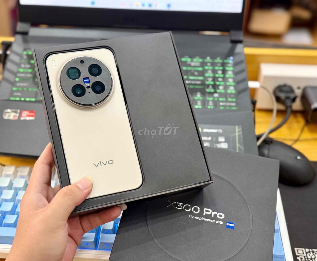 Vivo X300 Pro 16GB/512GB Nâu 99%. Mua bán Điện thoại tại Quận 10 Tp Hồ Chí Minh được đăng bởi Khoa Nguyễn  hình 1