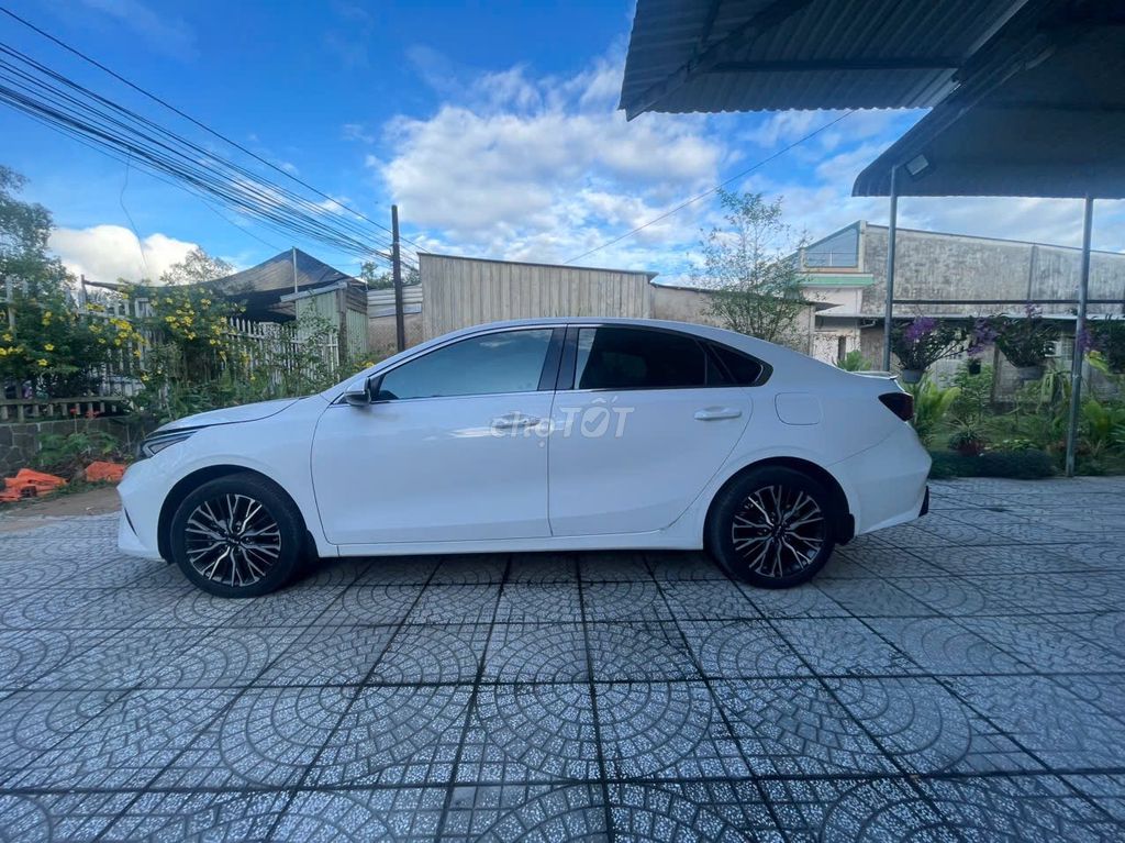 KIA K3 2024 2.0 PREMIUM 17.000 km. Mua bán Ô tô tại Quận 1 Tp Hồ Chí Minh được đăng bởi TÂN TỨ QUÝ hình 3