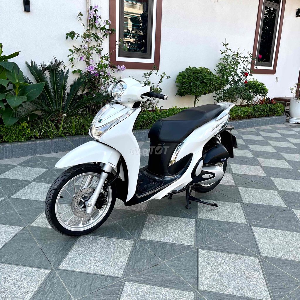 Honda SH Mode Trắng đã dùng. Mua bán Xe máy tại Huyện An Dương Hải Phòng được đăng bởi Xe Máy Khang Chi hình 2