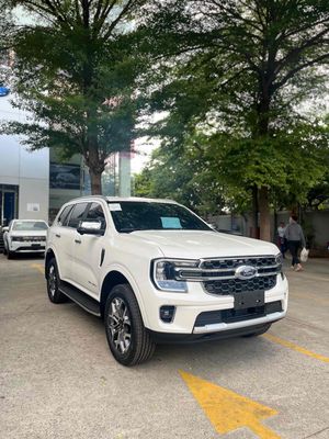 Ford Everest Titanium 4x2 Vin 2026 mới 100%