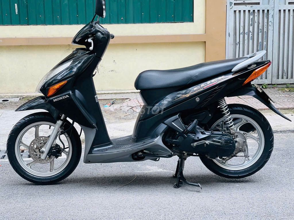 HONDA CLICK 110 ĐEN VÀNH 6 NAN ĐỜI CAO. Mua bán Xe máy tại Quận Nam Từ Liêm Hà Nội được đăng bởi MAI HÒA hình 5